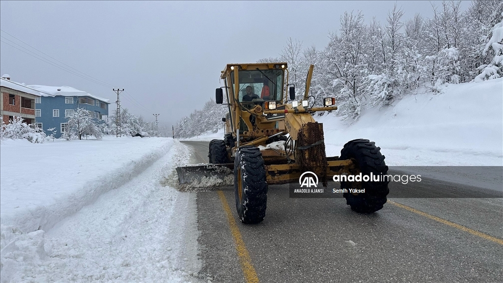 Kastamonu'da kar yağışı