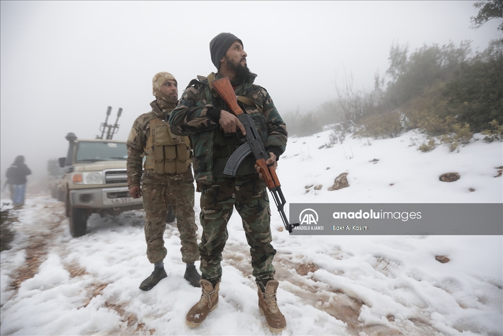 Suriye Ordusu, Lübnan sınırında Hizbullah’la çatışmaların ardından kontrolü ele aldı