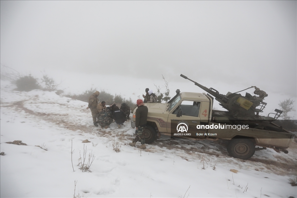 Suriye Ordusu, Lübnan sınırında Hizbullah’la çatışmaların ardından kontrolü ele aldı