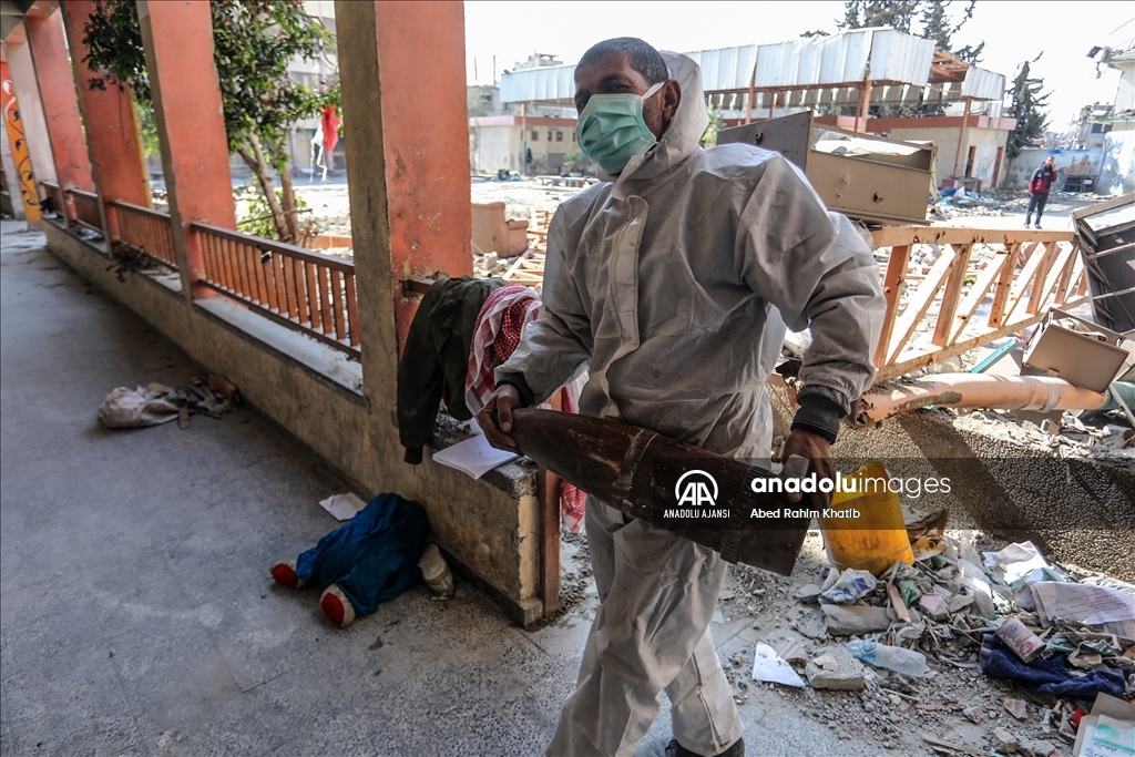 Ateşkesin ardından Gazze'deki okullar, eğitimin yeniden başlaması için onarılıyor