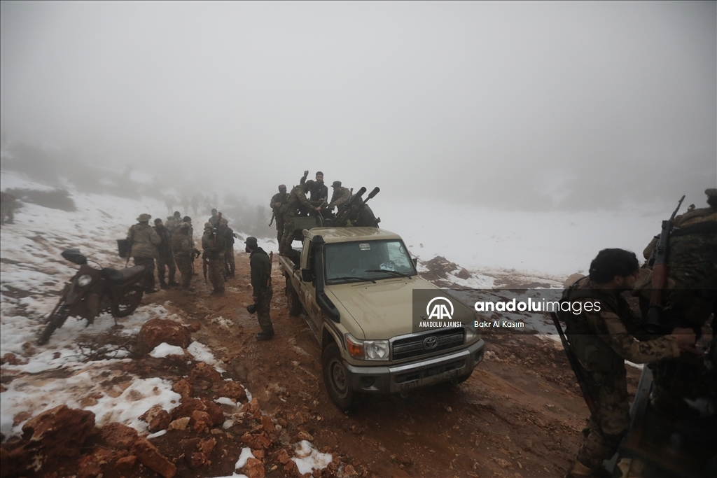 Suriye Ordusu, Lübnan sınırında Hizbullah’la çatışmaların ardından kontrolü ele aldı