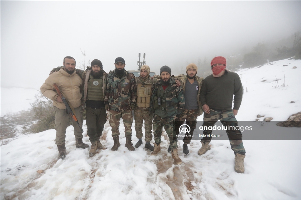 Suriye Ordusu, Lübnan sınırında Hizbullah’la çatışmaların ardından kontrolü ele aldı