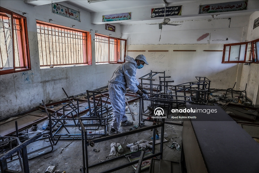 Ateşkesin ardından Gazze'deki okullar, eğitimin yeniden başlaması için onarılıyor