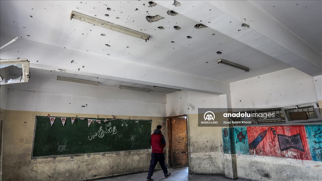 Ateşkesin ardından Gazze'deki okullar, eğitimin yeniden başlaması için onarılıyor