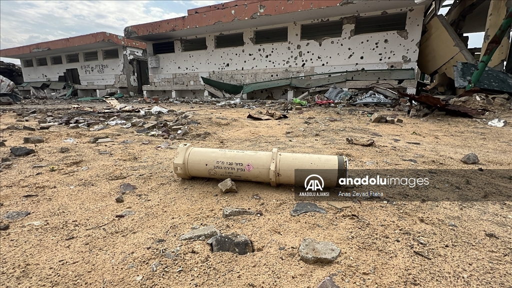 İsrail askerlerinin bıraktığı izler, Gazze kentindeki okulların askeri mevzi olarak kullanıldığını gösteriyor