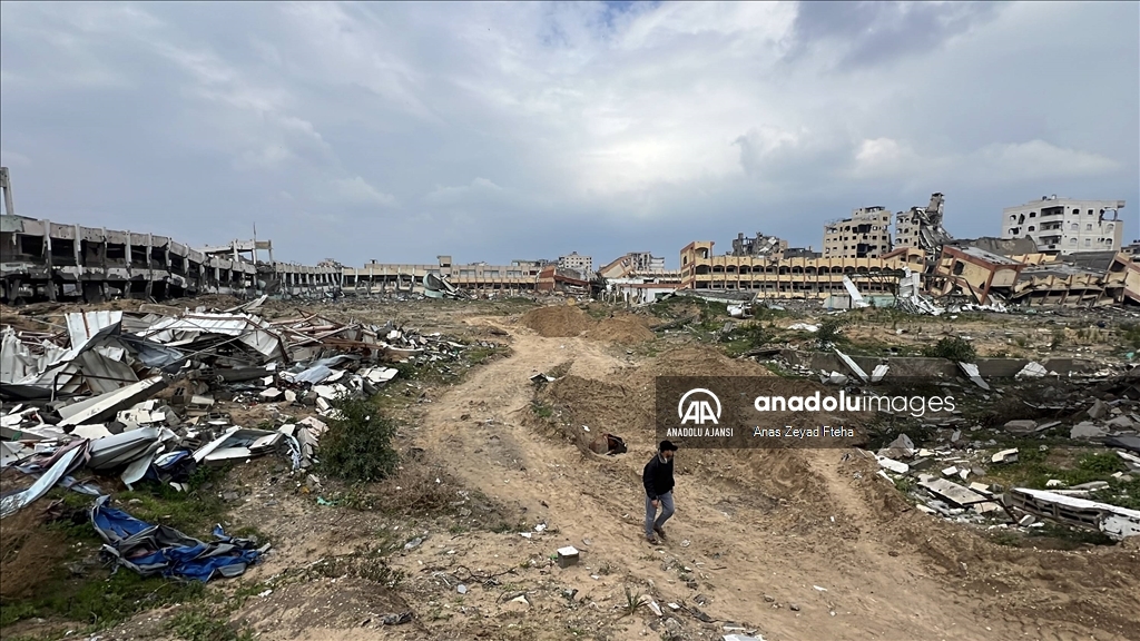 İsrail askerlerinin bıraktığı izler, Gazze kentindeki okulların askeri mevzi olarak kullanıldığını gösteriyor