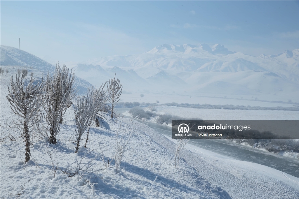 Hakkari'de soğuk hava etkili oldu