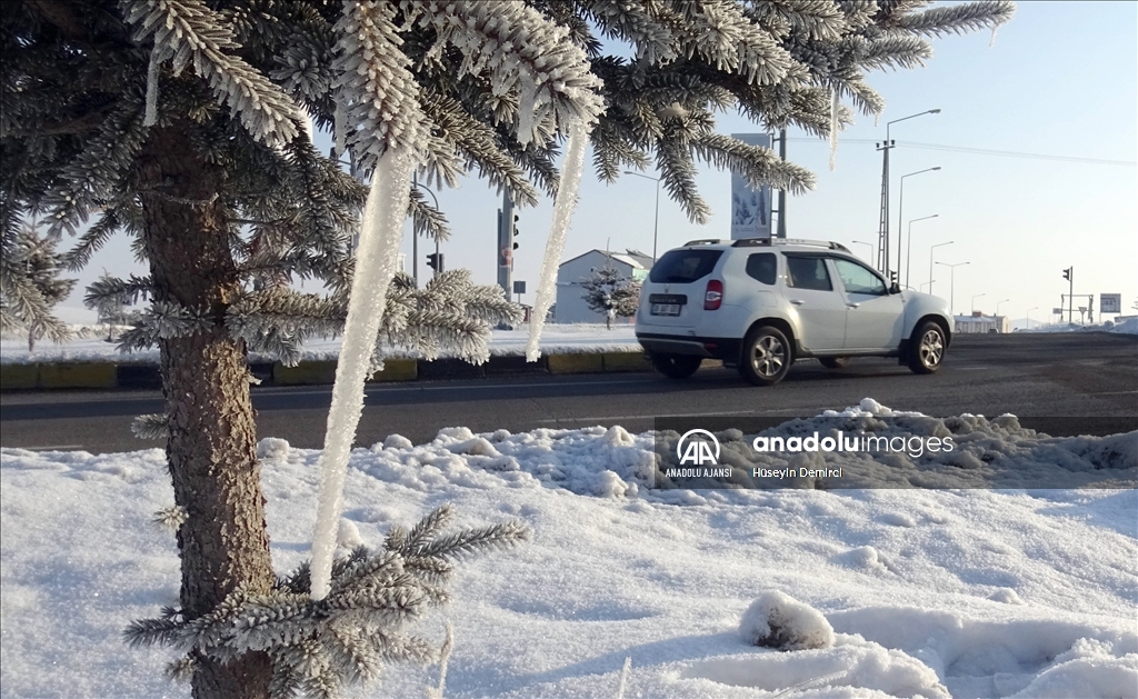 Kars'ta soğuk hava etkili oluyor