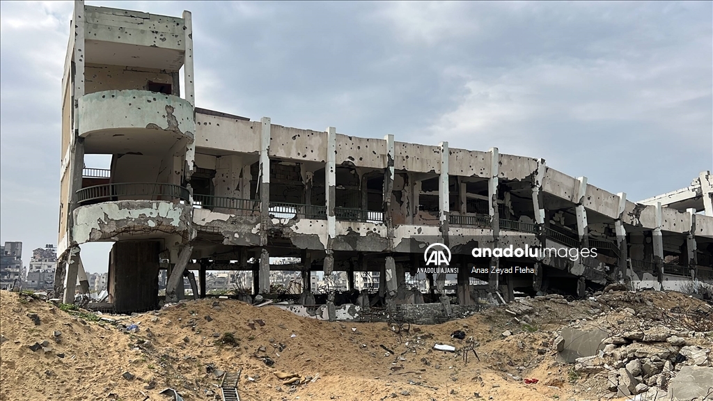 İsrail askerlerinin bıraktığı izler, Gazze kentindeki okulların askeri mevzi olarak kullanıldığını gösteriyor