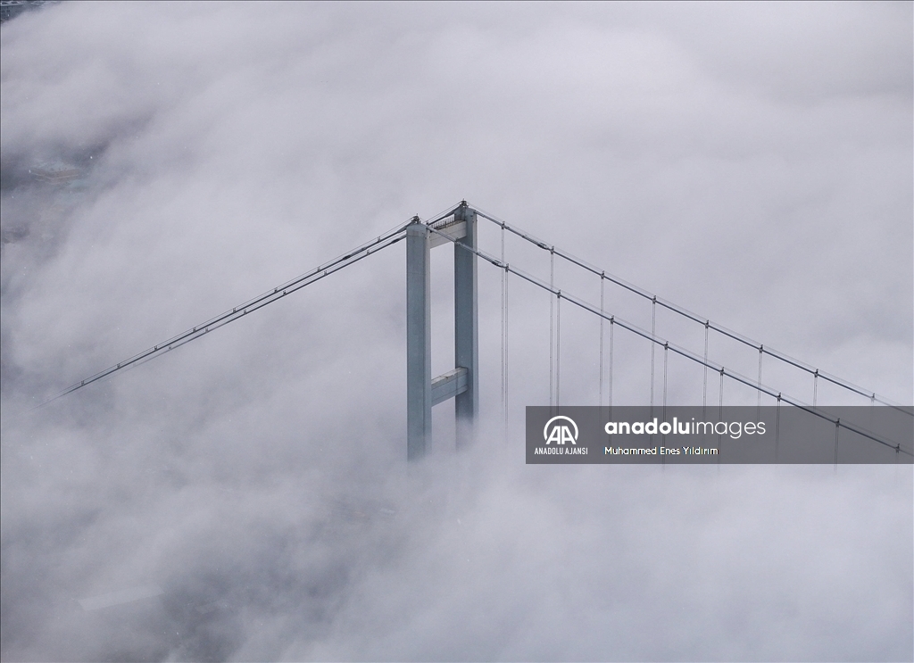 İstanbul'da bazı bölgelerde sis etkili oluyor