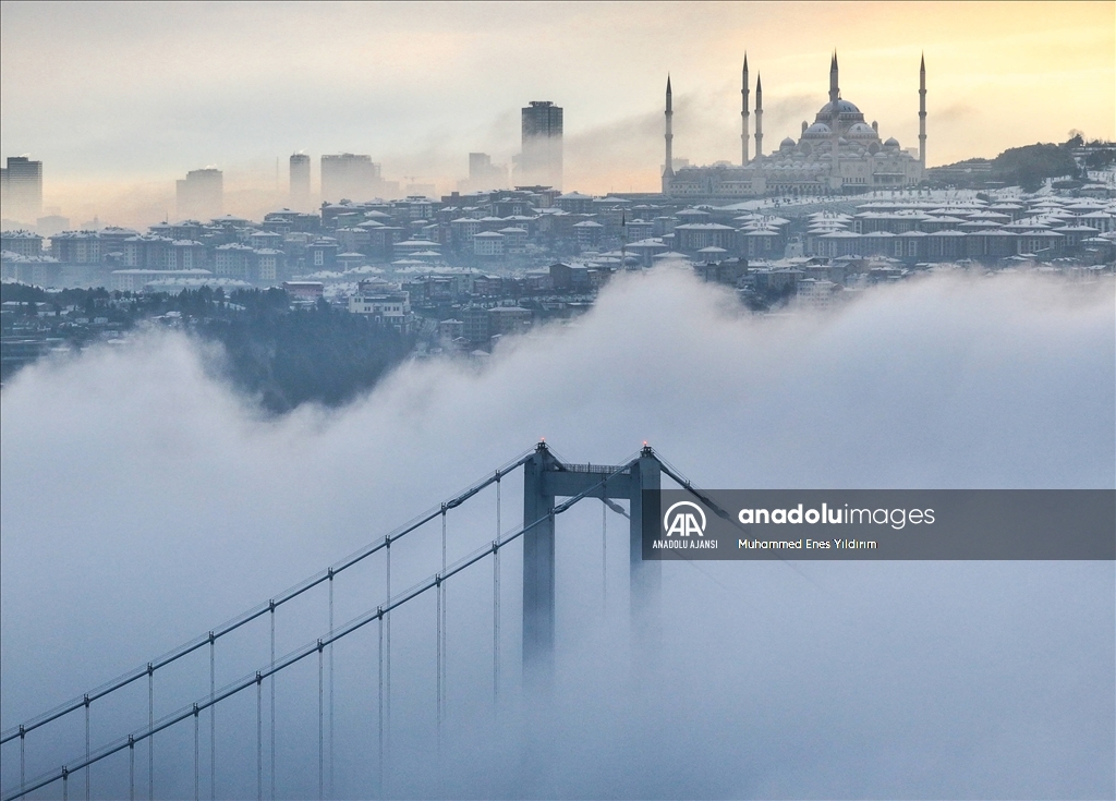 İstanbul'da bazı bölgelerde sis etkili oluyor