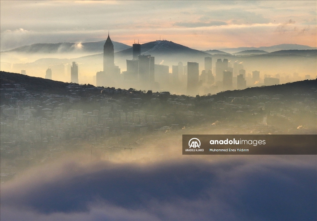 İstanbul'da bazı bölgelerde sis etkili oluyor