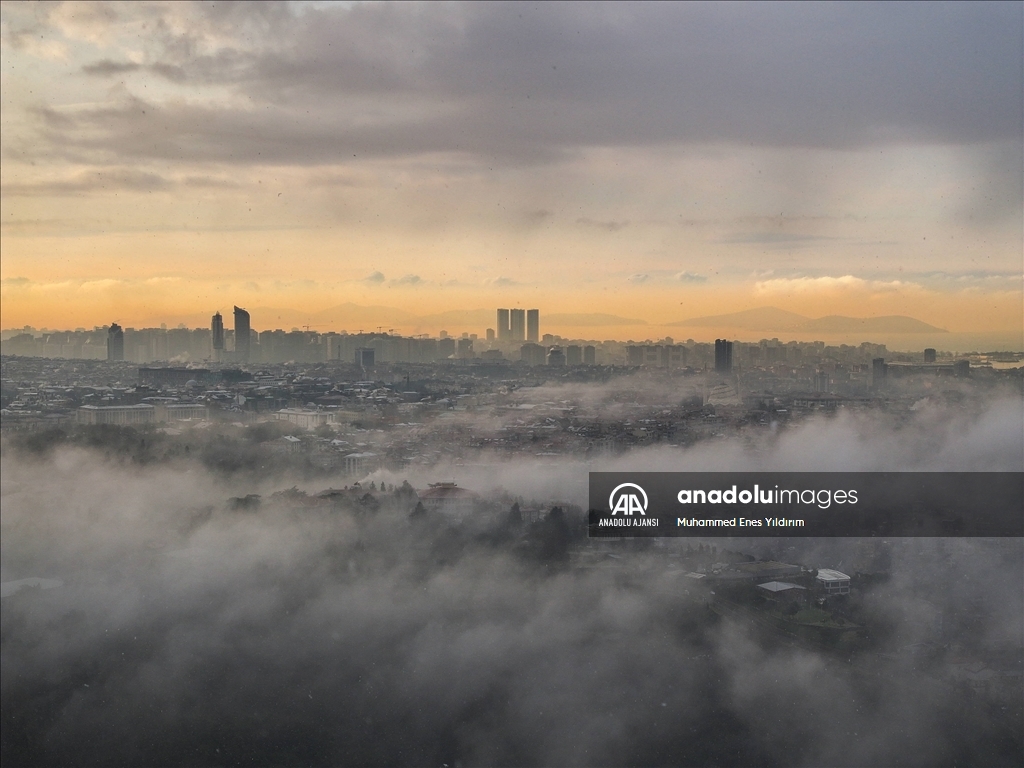 İstanbul'da bazı bölgelerde sis etkili oluyor