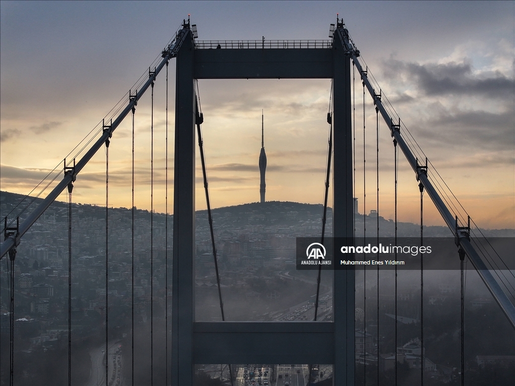 İstanbul'da bazı bölgelerde sis etkili oluyor