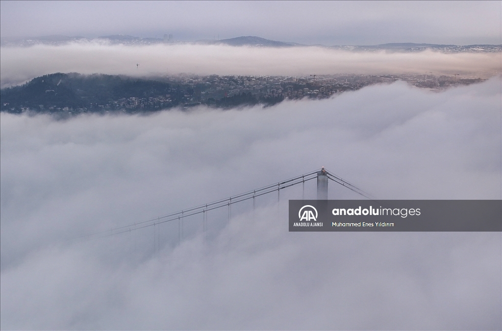İstanbul'da bazı bölgelerde sis etkili oluyor
