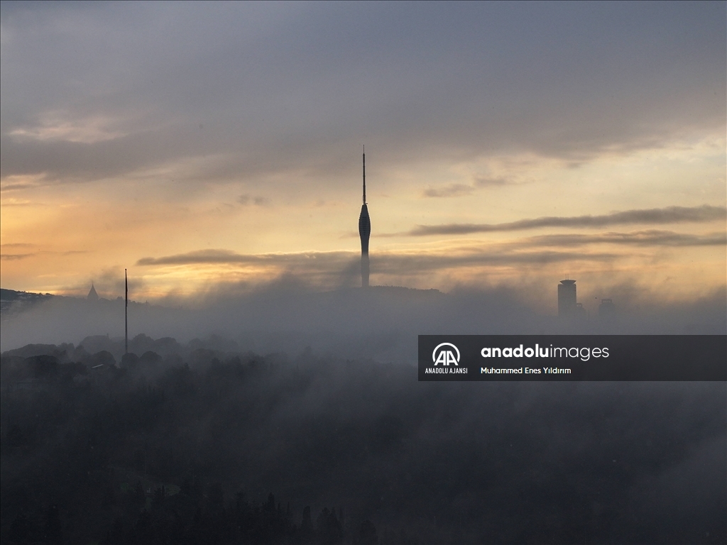 İstanbul'da bazı bölgelerde sis etkili oluyor