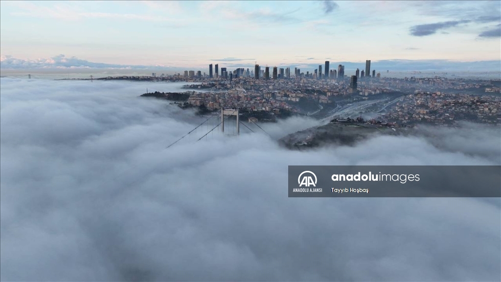 İstanbul'da bazı bölgelerde sis etkili oluyor