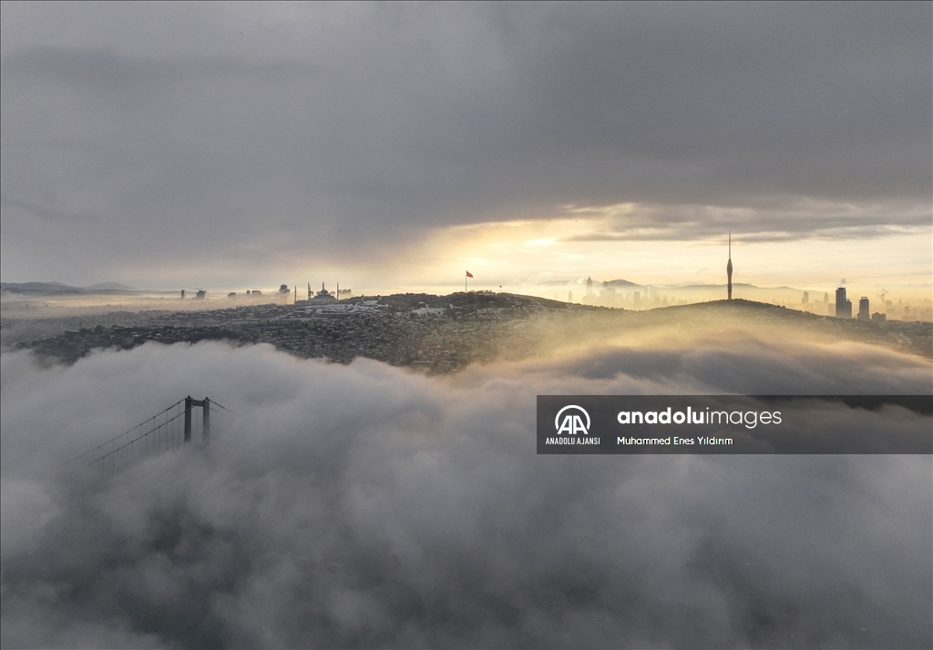 İstanbul'da bazı bölgelerde sis etkili oluyor