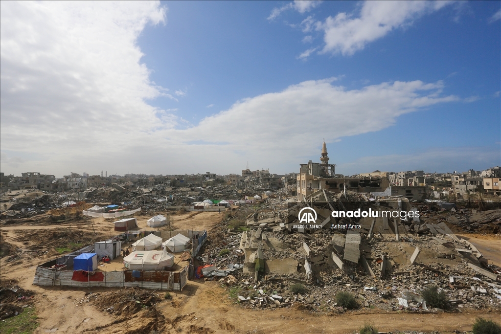Daily life amid the ruins following ceasefire in Gaza