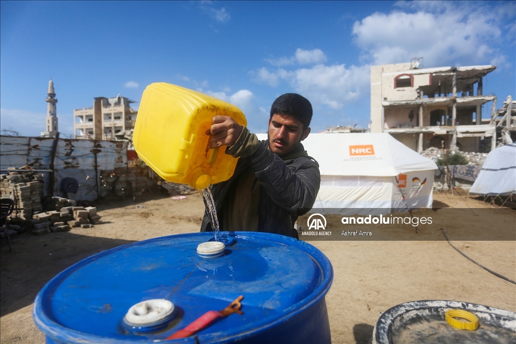 Daily life amid the ruins following ceasefire in Gaza