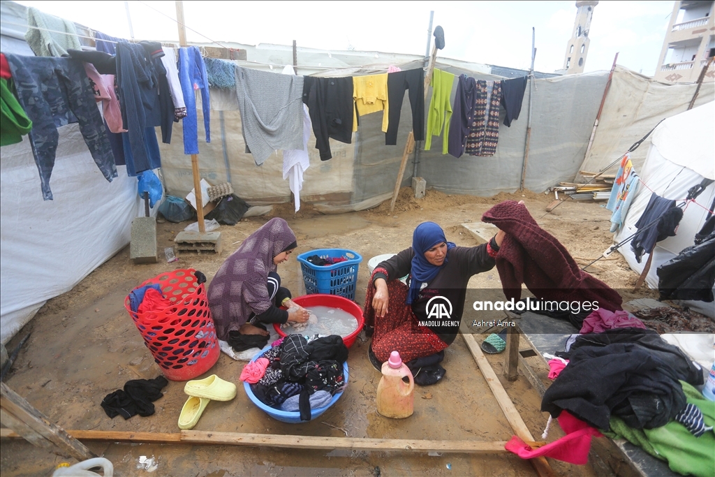 Daily life amid the ruins following ceasefire in Gaza