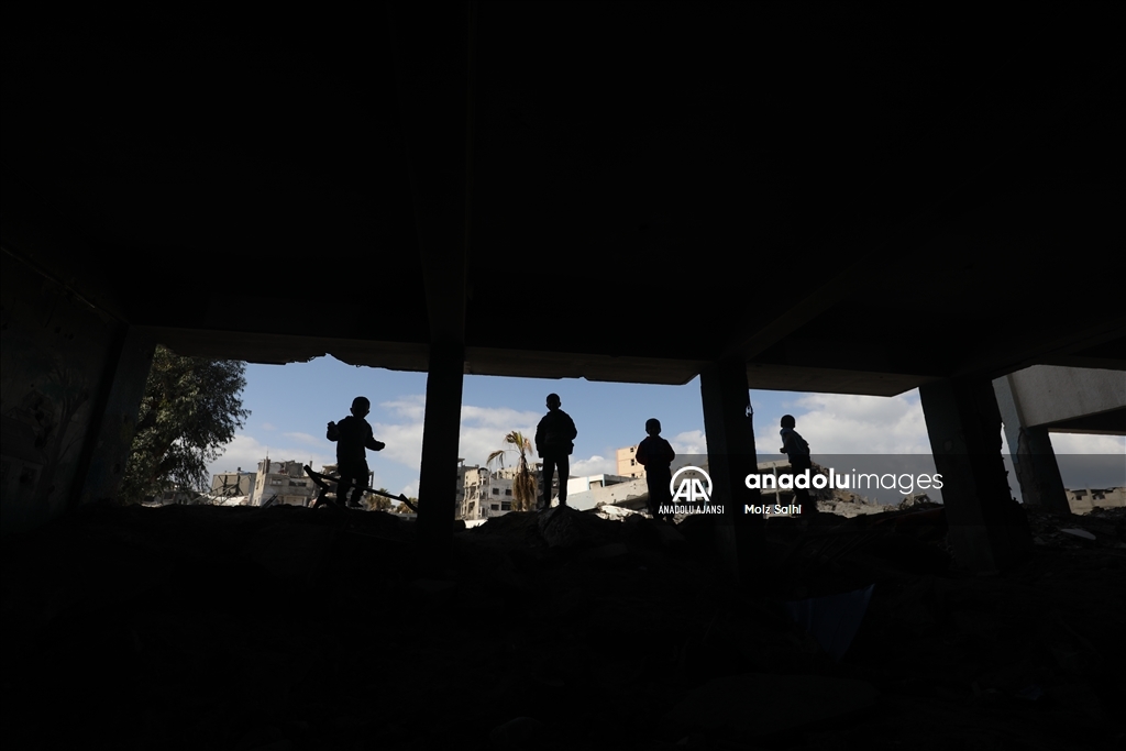 İsrail saldırıları Gazze’de eğitim altyapısını yok etti