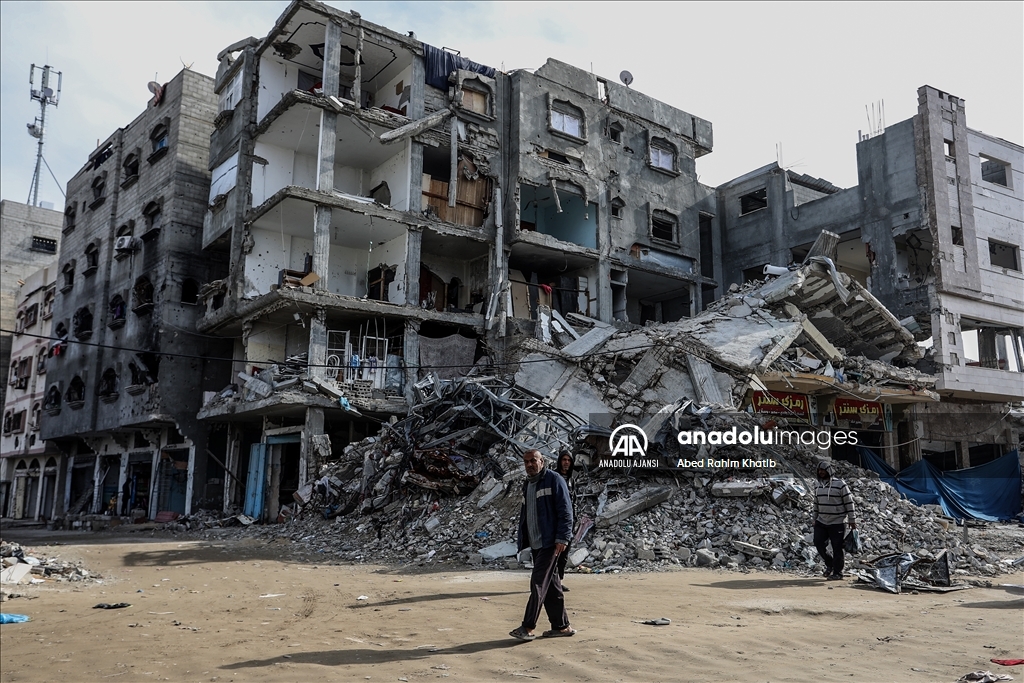 İsrail saldırılarında büyük yıkıma uğrayan Gazze'de günlük yaşam