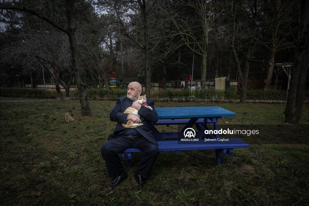 Huzurevi sakinleri patili dostları için