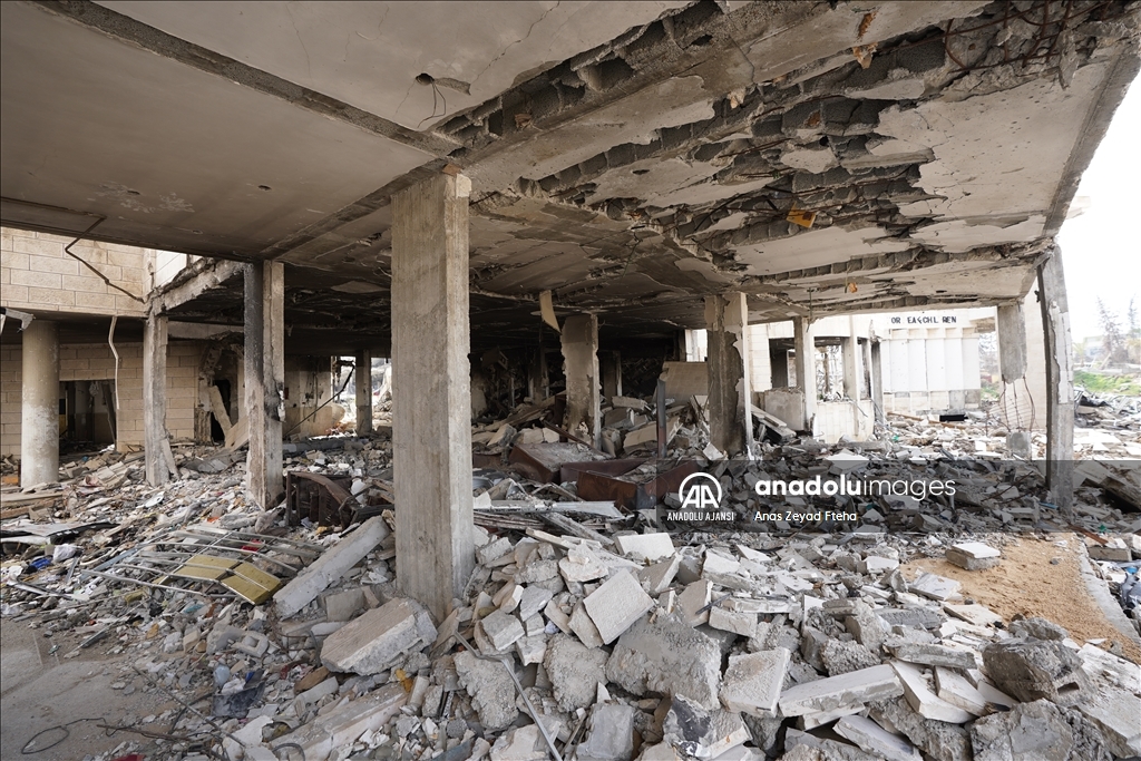 Gazze'deki işitme engellilere hizmet veren vakfın binası, İsrail saldırılarıyla ağır hasar gördü