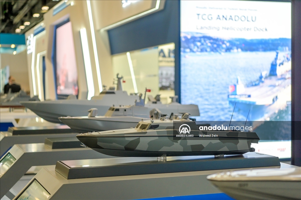 BAE'de IDEX ve NAVDEX 2025 Uluslararası Savunma Fuarı ve Konferansı başladı