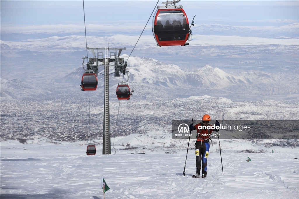 Turkiye Mountain Skiing Championships held in Mount Erciyes of Kayseri