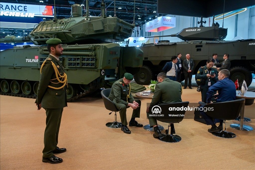 BAE'de IDEX ve NAVDEX 2025 Uluslararası Savunma Fuarı ve Konferansı başladı
