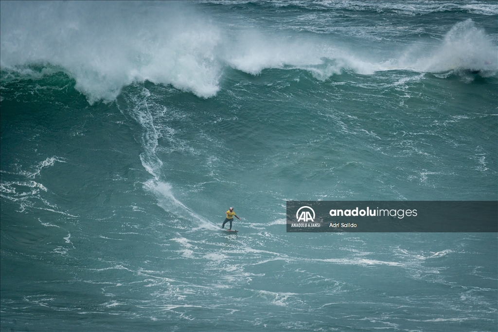 Tudor Nazare Büyük Dalga Yarışması