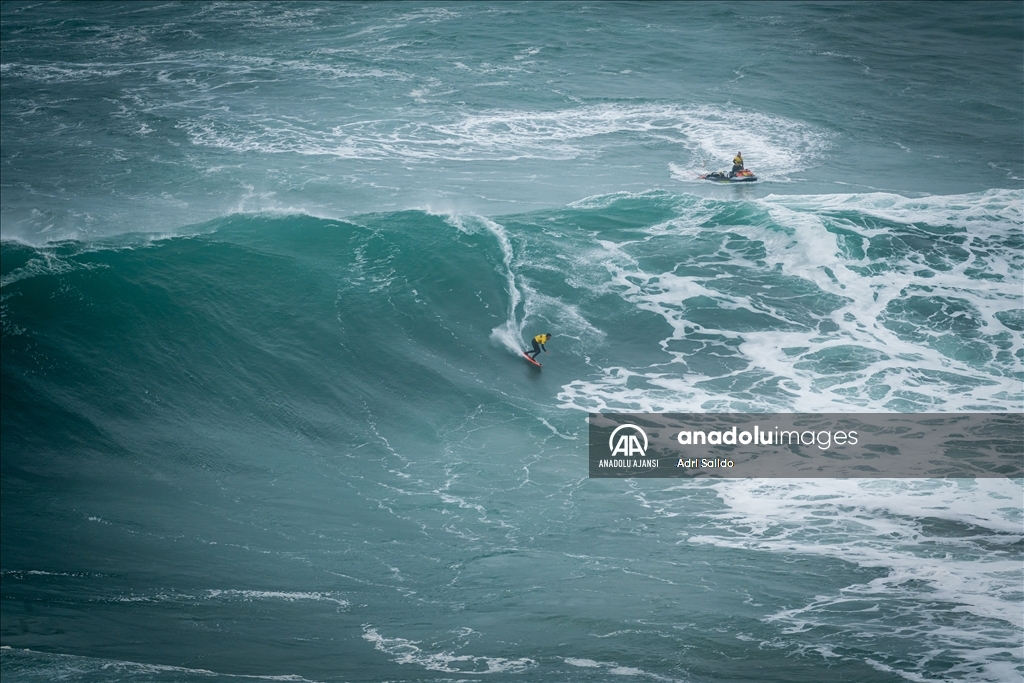Tudor Nazare Büyük Dalga Yarışması