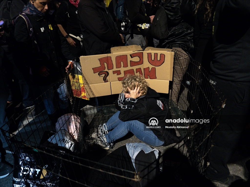 İsrailliler, Hamas ile İsrail arasındaki takas sürecinin devam etmesi talebiyle gösteri düzenledi