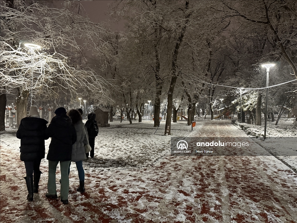 Ankara'da kar yağışı