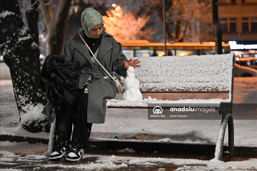Ankara'da kar yağışı