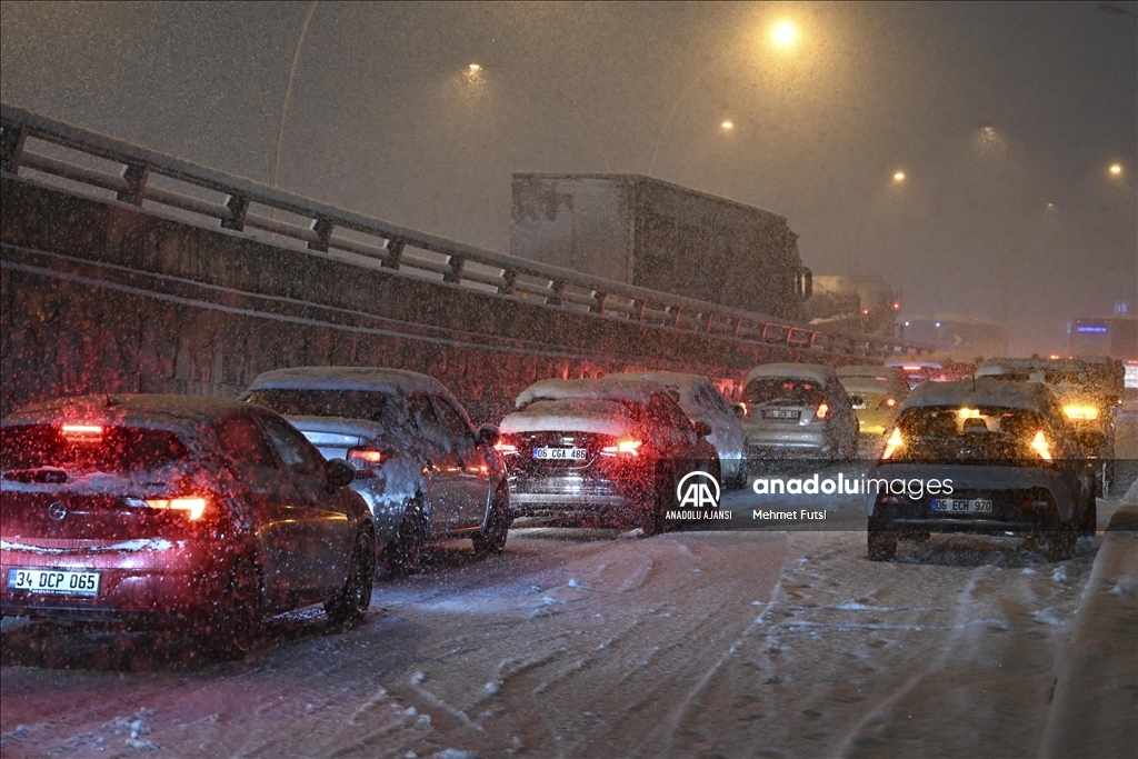 Ankara'da kar yağışı