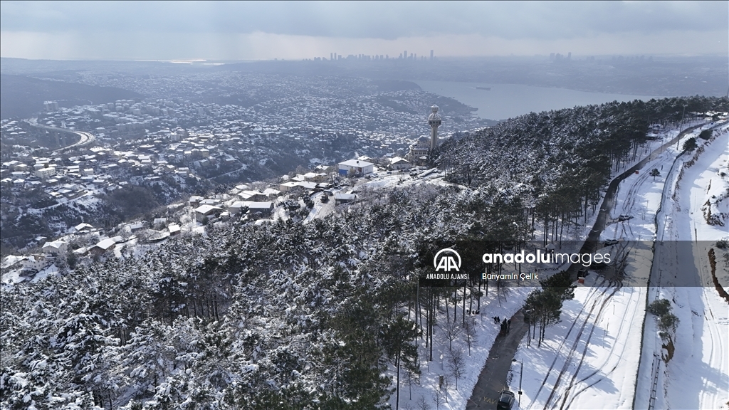İstanbul'da kar yağışı aralıklarla sürüyor