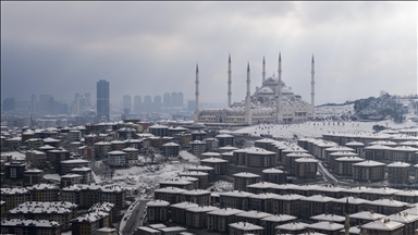 İstanbul'da kar yağışı aralıklarla sürüyor