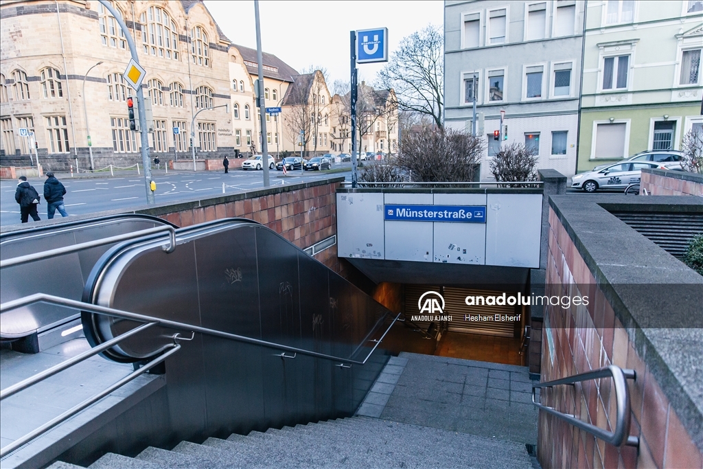 Dortmund'da toplu taşıma çalışanları maaş artışı talebiyle greve gitti