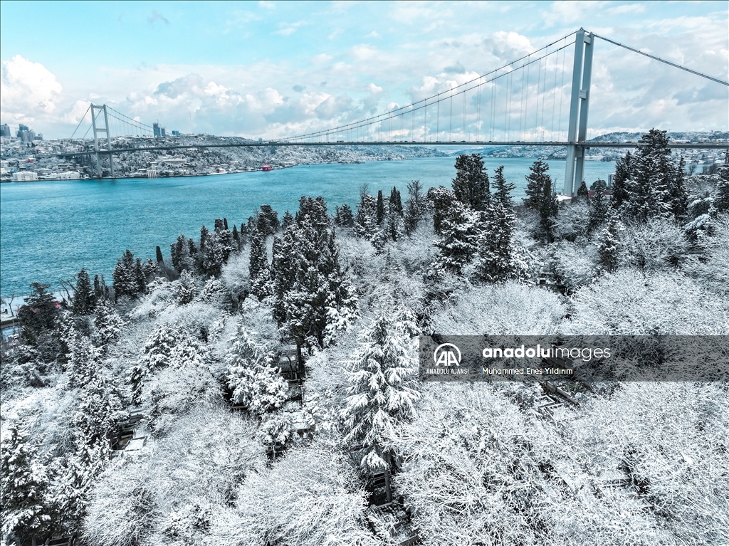 İstanbul'da kar yağışı aralıklarla sürüyor