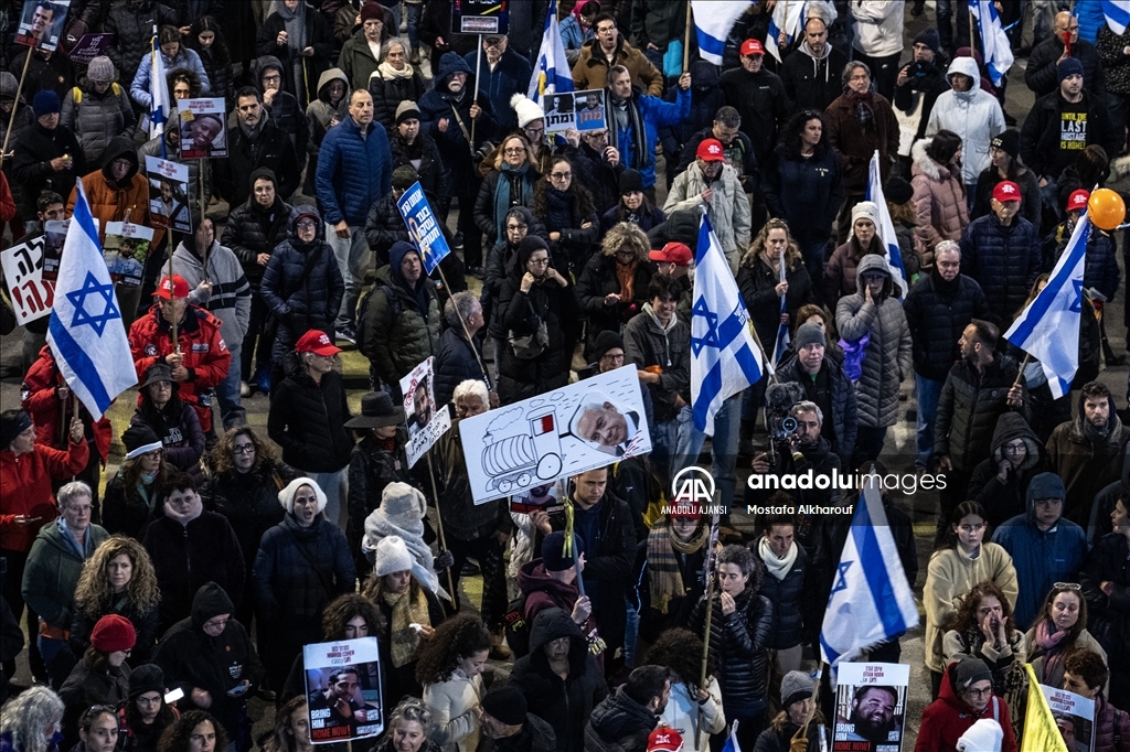 İsrailli esirlerin yakınları Tel Aviv'de gösteri düzenledi