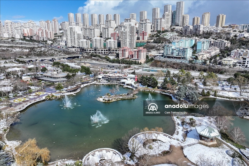 İstanbul'da kar yağışı aralıklarla sürüyor