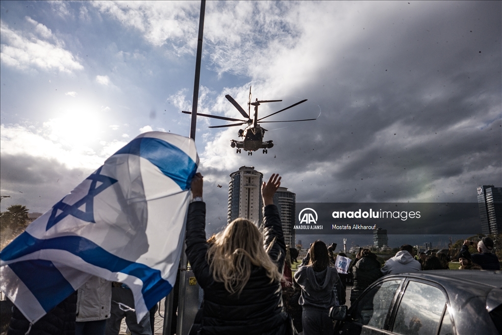 Gazze'de serbest bırakılan esirler, İsrail'e ulaştı