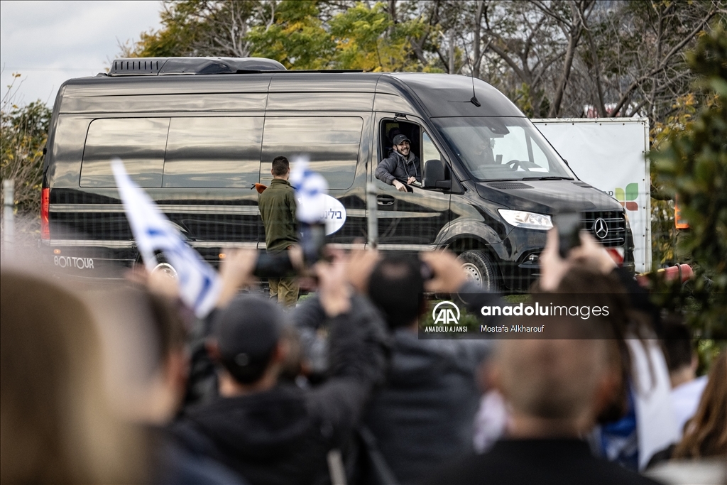 Gazze'de serbest bırakılan esirler, İsrail'e ulaştı