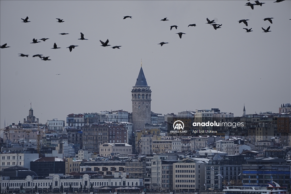 İstanbul'da kar yağışı aralıklarla sürüyor