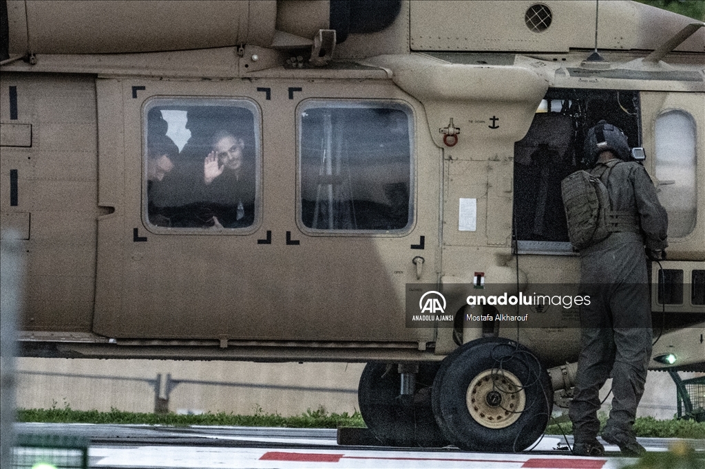 Gazze'de serbest bırakılan esirler, İsrail'e ulaştı