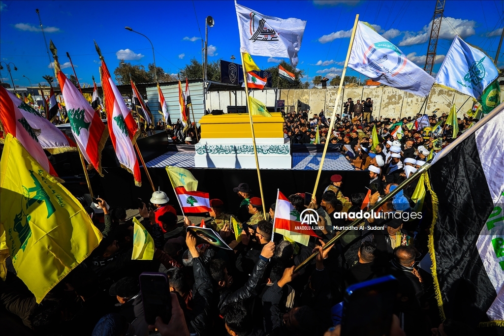 Irak'ta eski Hizbullah lideri Hasan Nasrallah için sembolik cenaze töreni düzenlendi