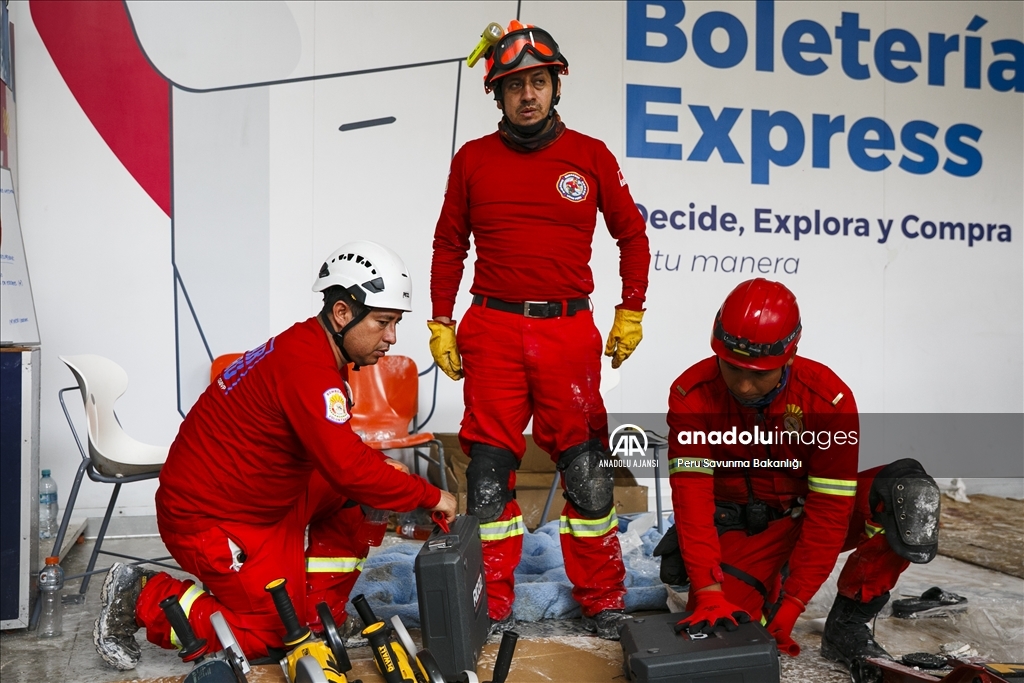 Peru'da alışveriş merkezinin çatısının çökmesi sonucu 8 kişi öldü, 80 kişi yaralandı